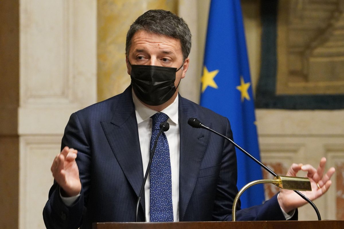 Renzi “Niet dai colleghi dell’ex maggioranza, ci affidiamo a Mattarella”