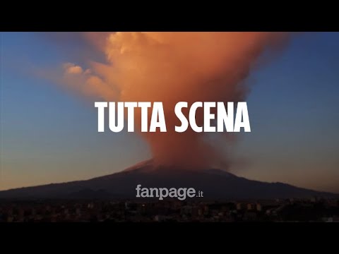 Lo show dell’Etna spaventa l’Italia. Ma l’Ingv rassicura: “Nessun rischio, tutto normale”