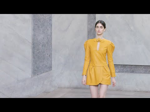 Genny | Fall Winter 2021/2022 | Full Show