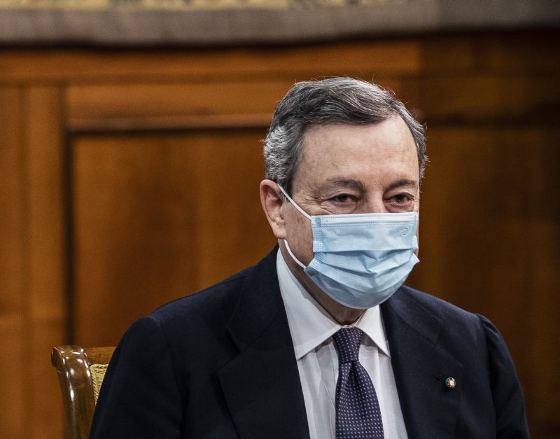 Draghi “Pa centrale nella pandemia, c’è molto da fare”