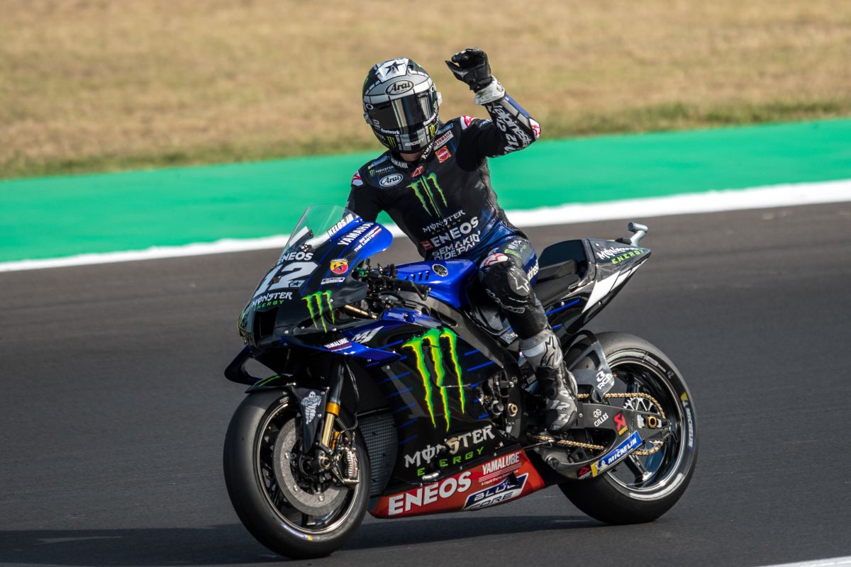 Vinales vince Gp Qatar davanti a Zarco e Bagnaia, Rossi 12°