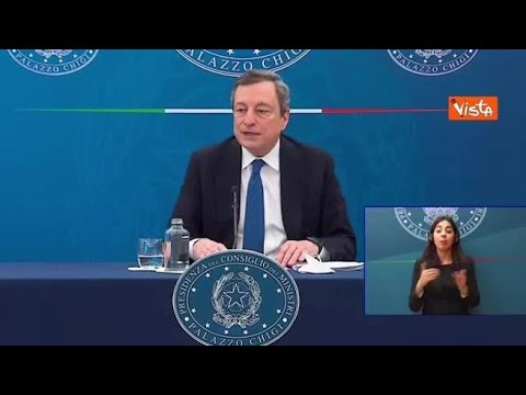 Draghi: «Prenotare le vacanze estive? Io lo farei, se potessi andrei volentieri in vacanza»