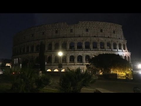 Earth hour, un’ora al buio per l’emergenza climatica e le natura