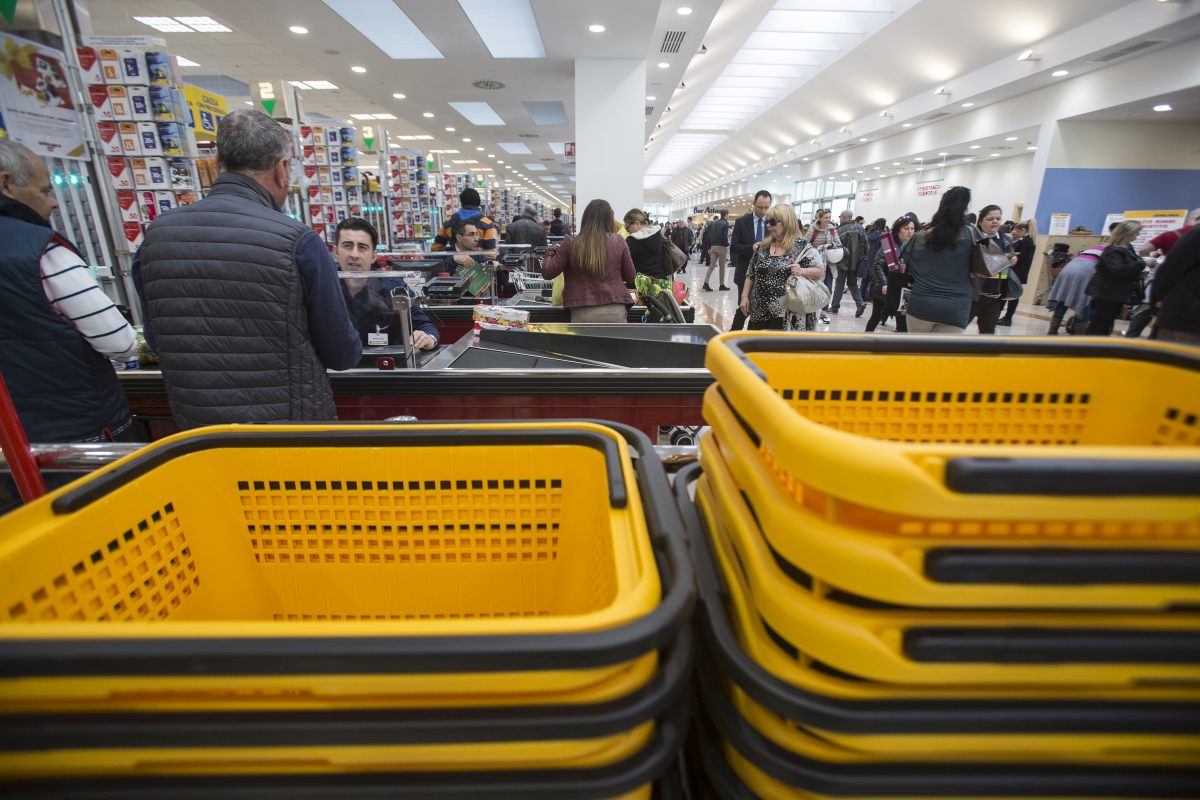 A febbraio in aumento le vendite al dettaglio