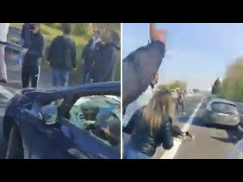 Covid, ristoratori bloccano A1 nel tratto del Valdarno: manifestante investito da un’auto