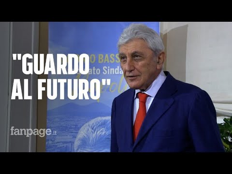 Bassolino apre la campagna elettorale: “Recovery plan un’occasione. Il centrosinistra mi sostenga”