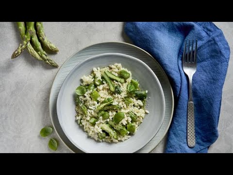 Il risotto agli asparagi (pronto in 30 minuti)