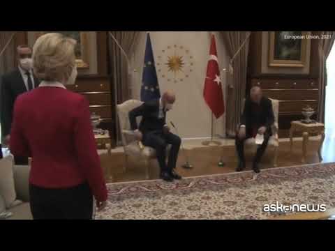 Polemica su Erdogan, lascia Von der Leyen in piedi durante visita