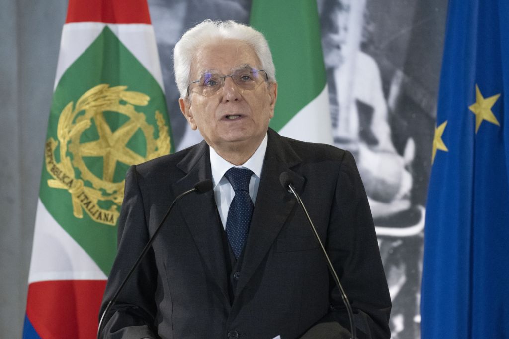 Offese via web a Mattarella, 11 indagati