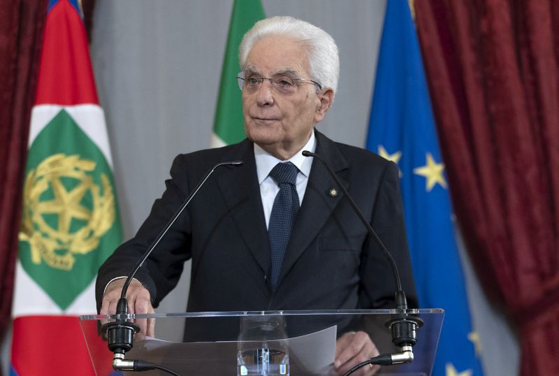 Mattarella “Serve sostegno alla famiglia per un’efficace ripartenza”