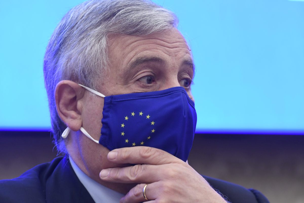 Tajani “Berlusconi sarà dimesso presto”