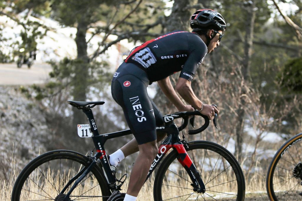 Bernal vince la nona tappa del Giro ed è la nuova maglia rosa