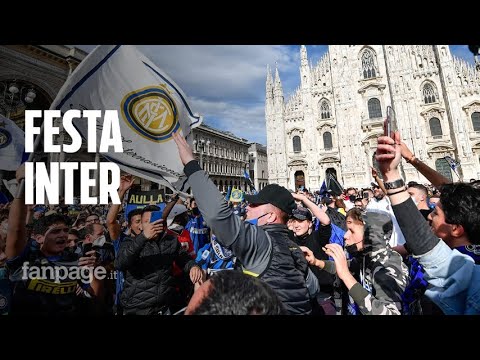 Inter campione d’italia, maxi festa in Duomo con assembramenti e tanti senza mascherina