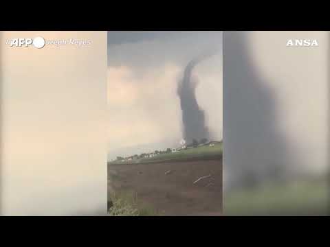 Usa, un gigantesco tornado si e’ abbattuto sulla contea di Weld in Colorado