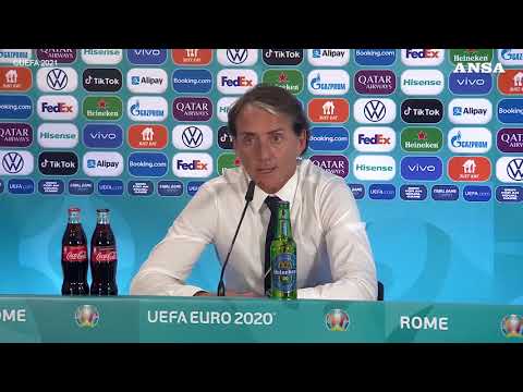 Europei, Mancini: “Noi favoriti? Mancano solo sei partite, e’ ancora lunga”