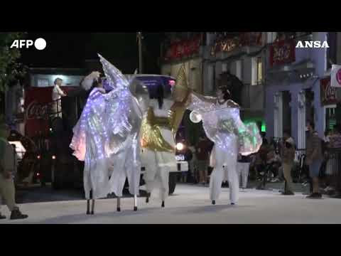 Montevideo in festa, e’ tornato il Carnevale nelle strade