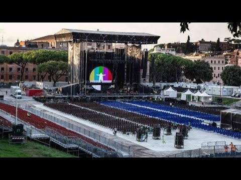 Il palco al Circo Massimo per i live di David Gilmour