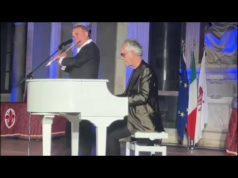 Andrea Bocelli emoziona Palazzo Vecchio con la sua esibizione al piano