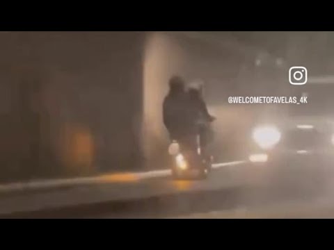 Roma: contro mano con lo scooter sul Muro Torto. E’ una folla sfida social?