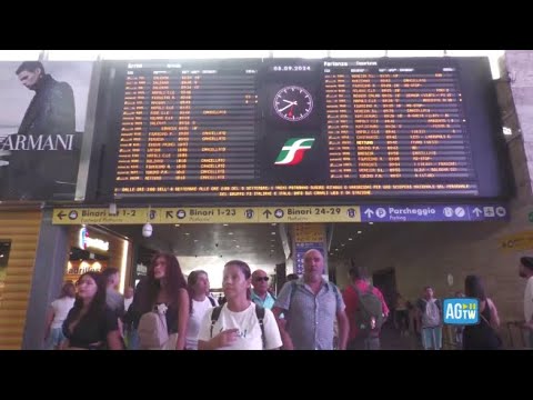 Roma, i disagi in stazione per lo sciopero: «Non ci hanno avvisati»