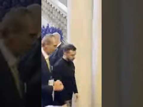 Cernobbio: l’arrivo di Zelensky al Forum Ambrosetti #shorts #news