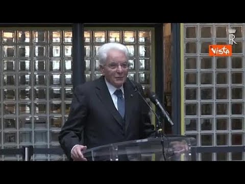 Migranti, Mattarella visita Unchr a Ginevra: “Costante richiamo a elementi essenziali convivenza”